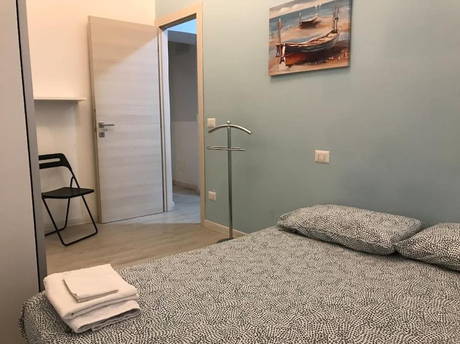 Appartamento In Zona Bocconi Milán Exterior foto