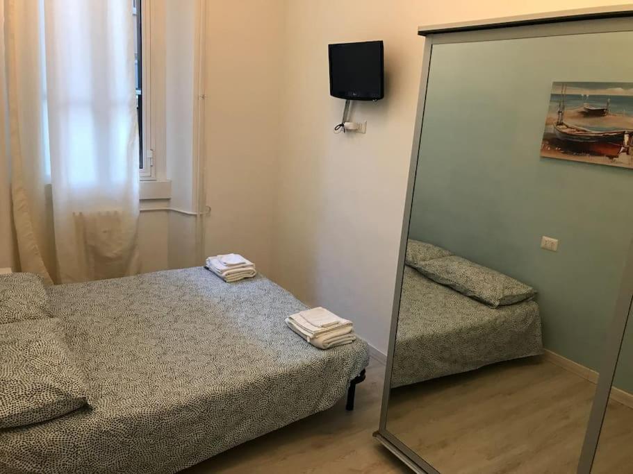 Appartamento In Zona Bocconi Milán Exterior foto